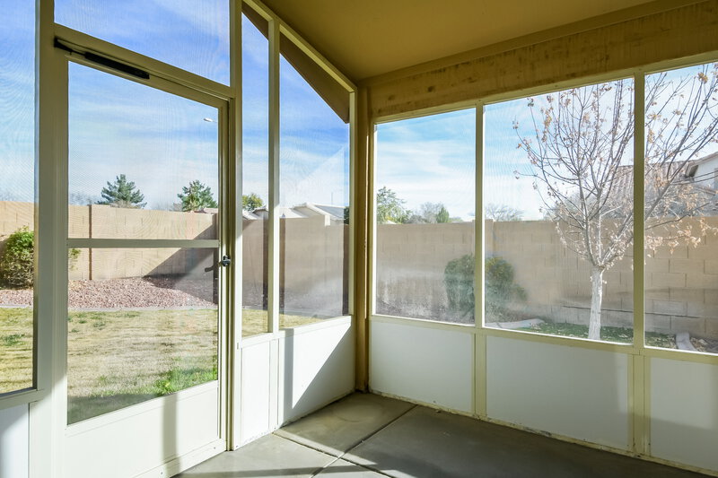 2,465/Mo, 9528 W Clara Ln Peoria, AZ 85382 Sun Room View