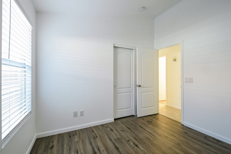 2,465/Mo, 9528 W Clara Ln Peoria, AZ 85382 Bedroom View 3