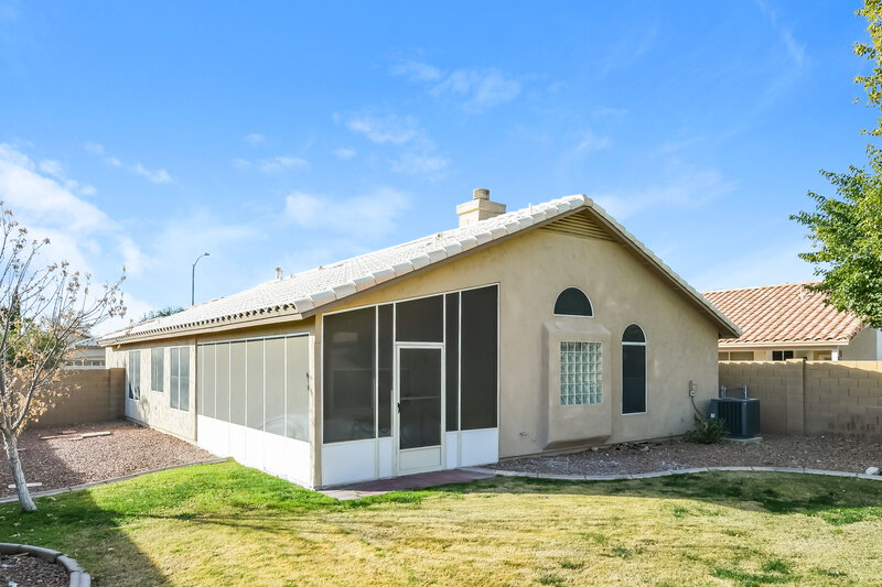 2,465/Mo, 9528 W Clara Ln Peoria, AZ 85382 Rear View