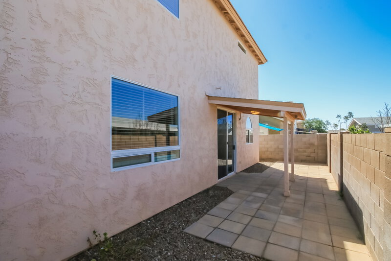 2,000/Mo, 40598 N Domiano St San Tan Valley, AZ 85140 Rear View