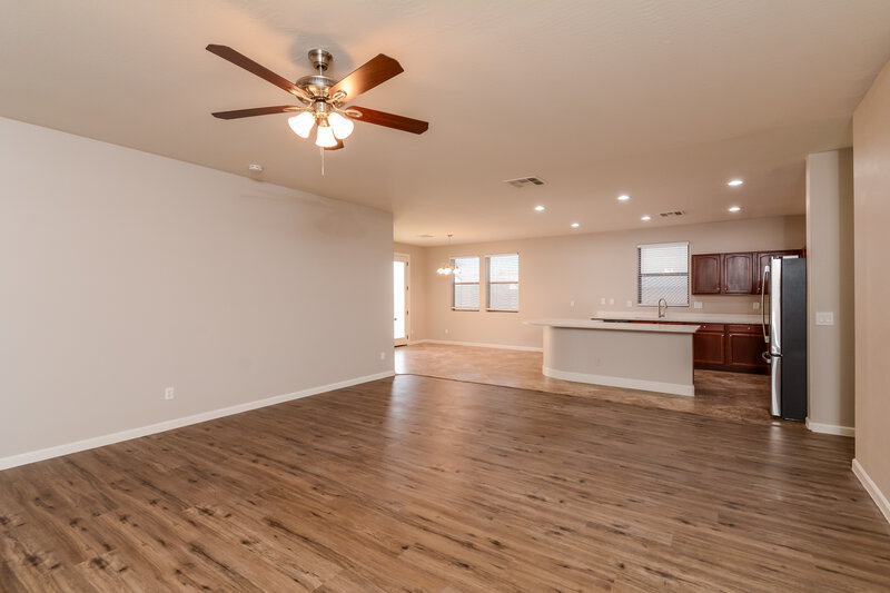 2,190/Mo, 11838 W Foothill Dr Sun City, AZ 85373 Living Room View