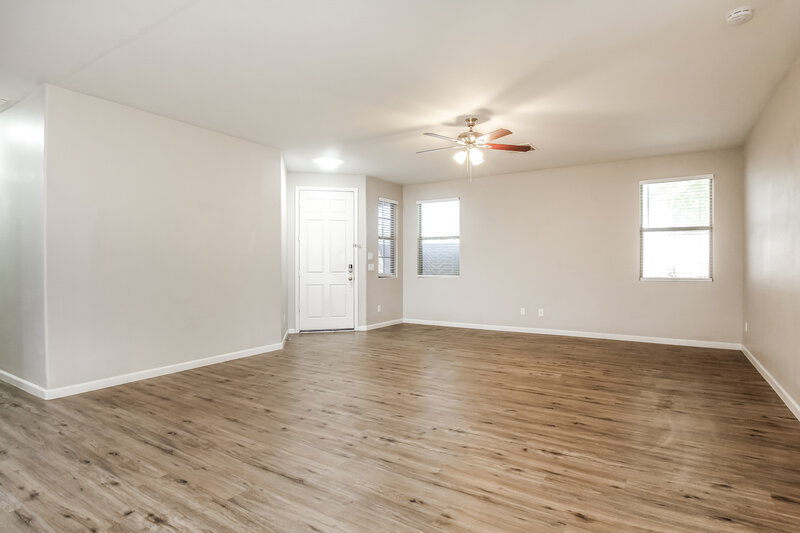 2,325/Mo, 11838 W Foothill Dr Sun City, AZ 85373 Living Room View 2