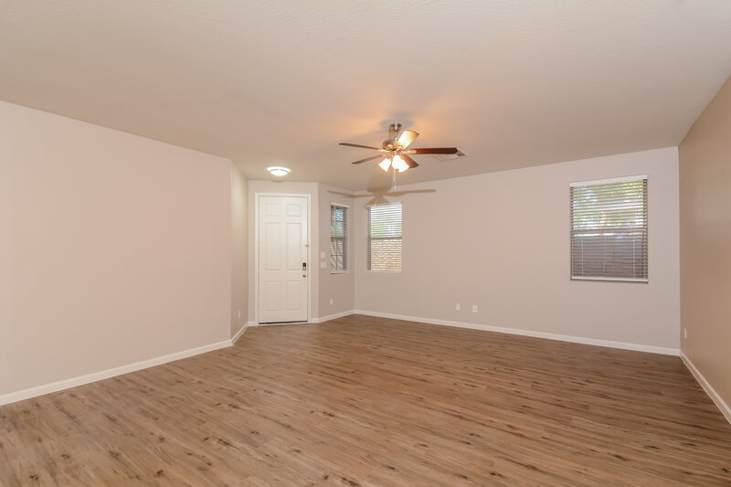 2,190/Mo, 11838 W Foothill Dr Sun City, AZ 85373 Living Room View 2