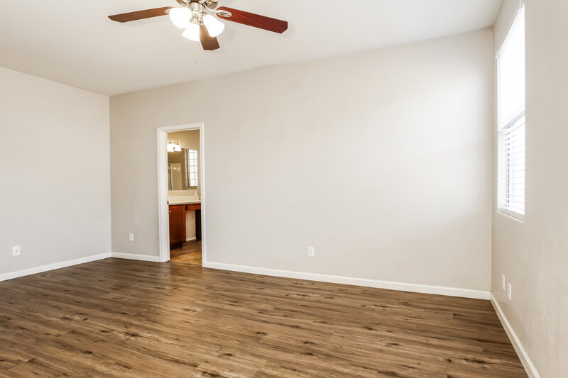2,325/Mo, 11838 W Foothill Dr Sun City, AZ 85373 Main Bedroom View