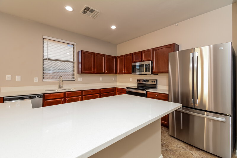 2,190/Mo, 11838 W Foothill Dr Sun City, AZ 85373 Kitchen View 2
