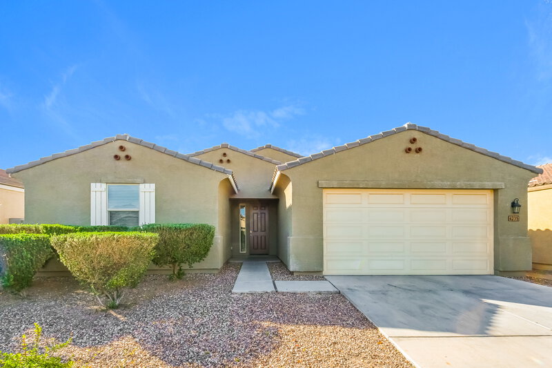 2,200/Mo, 4235 W Dayflower Dr San Tan Valley, AZ 85144 External View