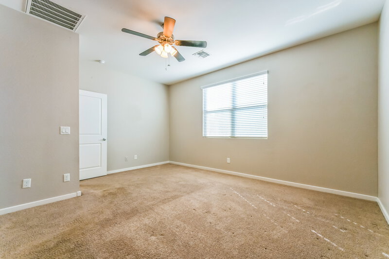 2,200/Mo, 4235 W Dayflower Dr San Tan Valley, AZ 85144 Main Bedroom View 2