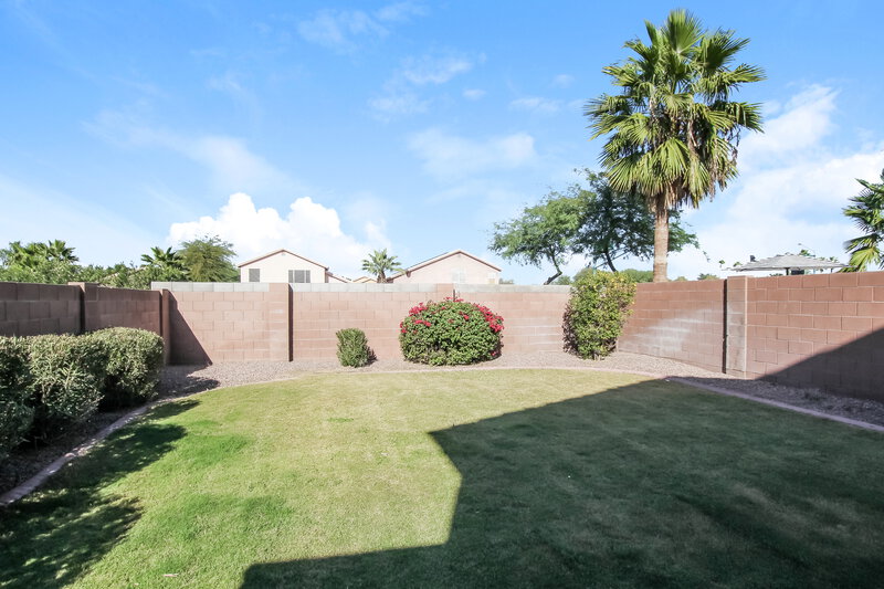 2,440/Mo, 3142 E Kristal Way Phoenix, AZ 85050 Rear View