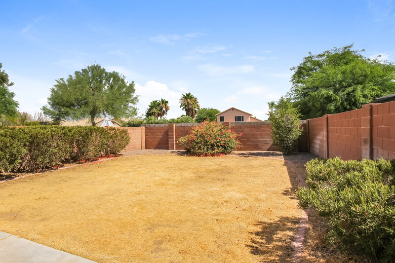 2,235/Mo, 3142 E Kristal Way Phoenix, AZ 85050 Rear View