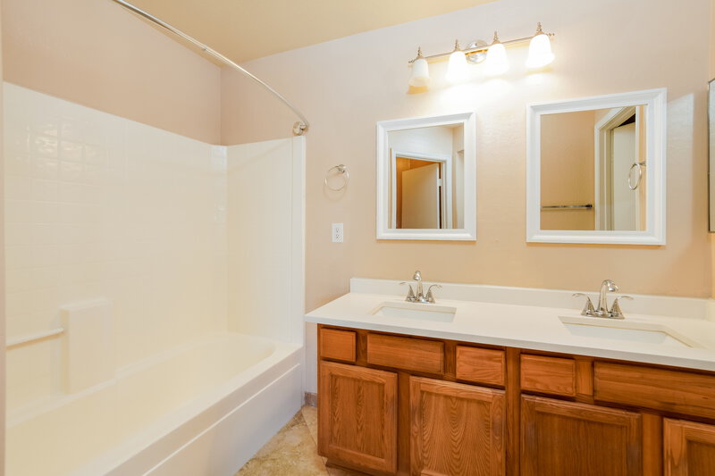 1,665/Mo, 25670 W St. Kateri Ct Buckeye, AZ 85326 Main Bathroom View