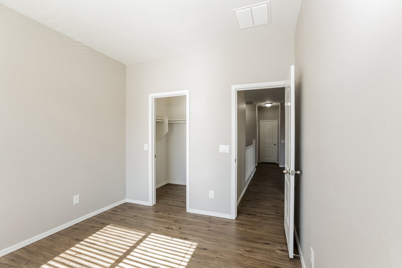 2,695/Mo, 3338 W Chambers St Phoenix, AZ 85041 Bedroom View 3