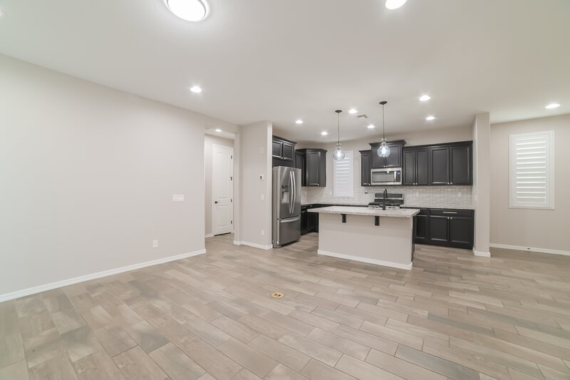 0/Mo, 3728 E Valencia Dr Phoenix, AZ 85042 Misc View 3