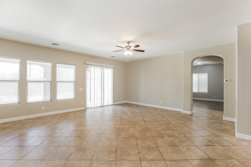 2,475/Mo, 17315 W Lincoln St Goodyear, AZ 85338 Living Room View 2