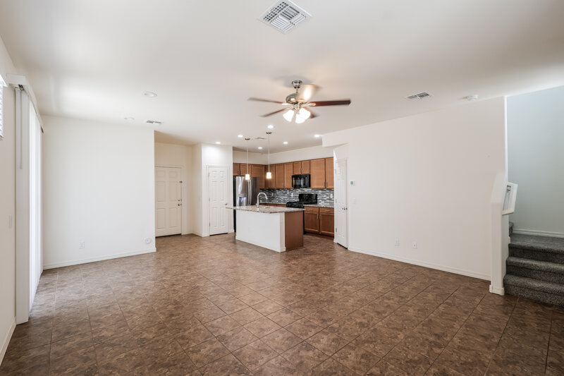 1,920/Mo, 3815 S 58th Ln Phoenix, AZ 85043 Living Room View