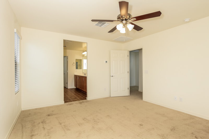 2,000/Mo, 3815 S 58th Ln Phoenix, AZ 85043 Main Bedroom View 2