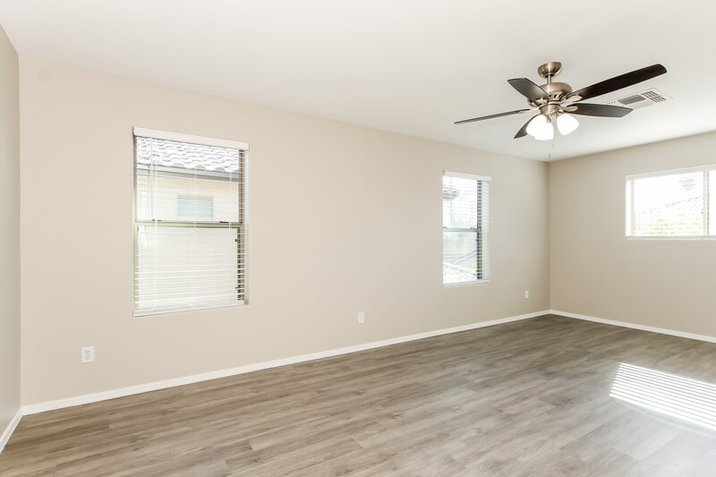 2,240/Mo, 10225 W Camelback Rd 49 Phoenix, AZ 85037 Misc View 7