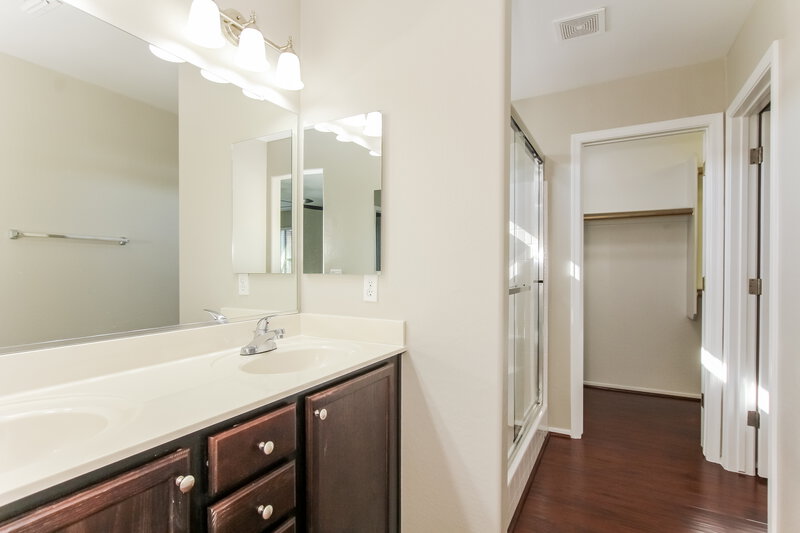 2,240/Mo, 10225 W Camelback Rd 49 Phoenix, AZ 85037 Misc View 9