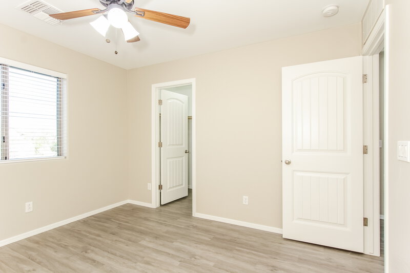 2,240/Mo, 10225 W Camelback Rd 49 Phoenix, AZ 85037 Misc View 12