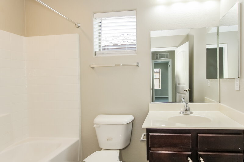 2,240/Mo, 10225 W Camelback Rd 49 Phoenix, AZ 85037 Misc View 15