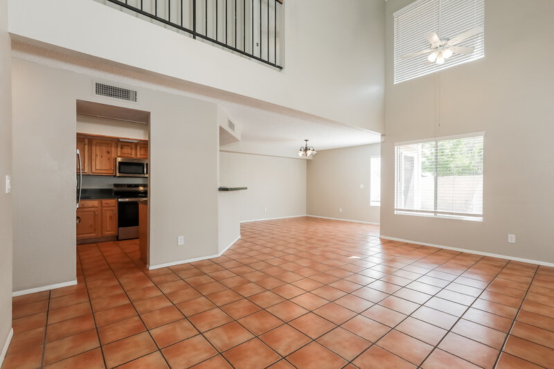 2,235/Mo, 3440 E Southern Ave Unit 1014 Mesa, AZ 85204 Living Room View 2