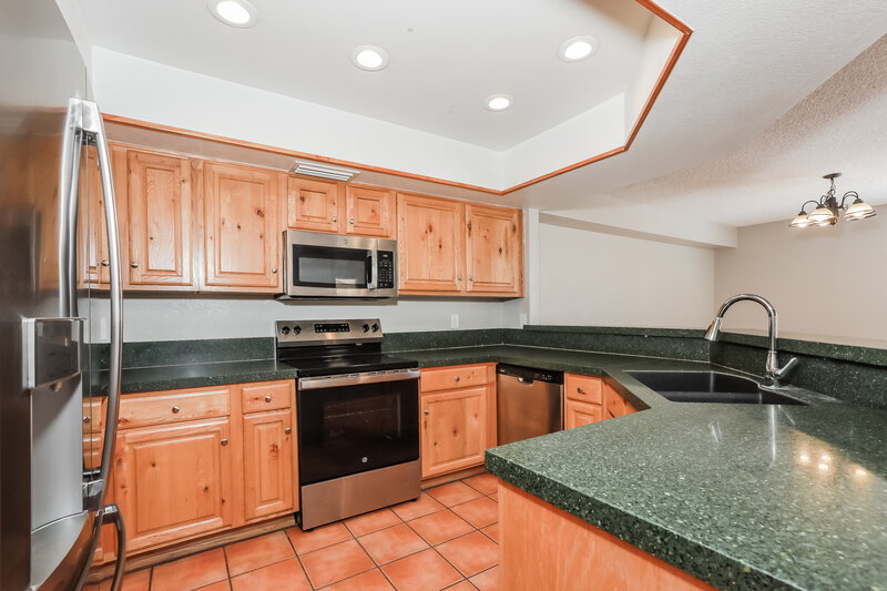 2,235/Mo, 3440 E Southern Ave Unit 1014 Mesa, AZ 85204 Kitchen View
