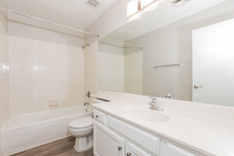 2,235/Mo, 3440 E Southern Ave Unit 1014 Mesa, AZ 85204 Bathroom View