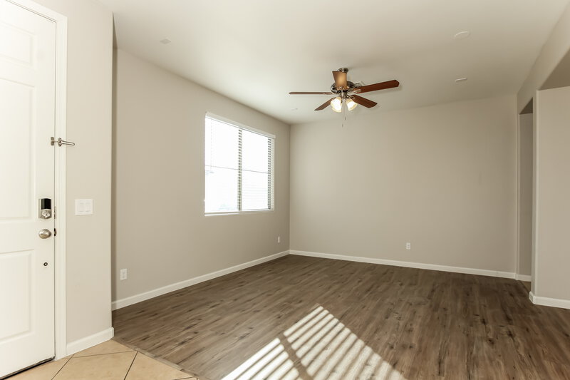 2,265/Mo, 912 E Brooke Pl Avondale, AZ 85323 Living Room View