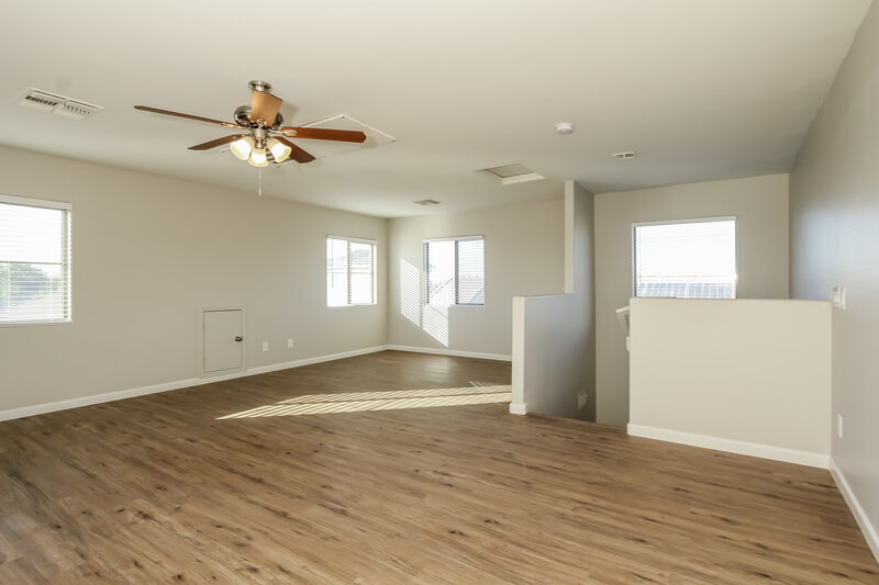 2,265/Mo, 912 E Brooke Pl Avondale, AZ 85323 Living Room View 3
