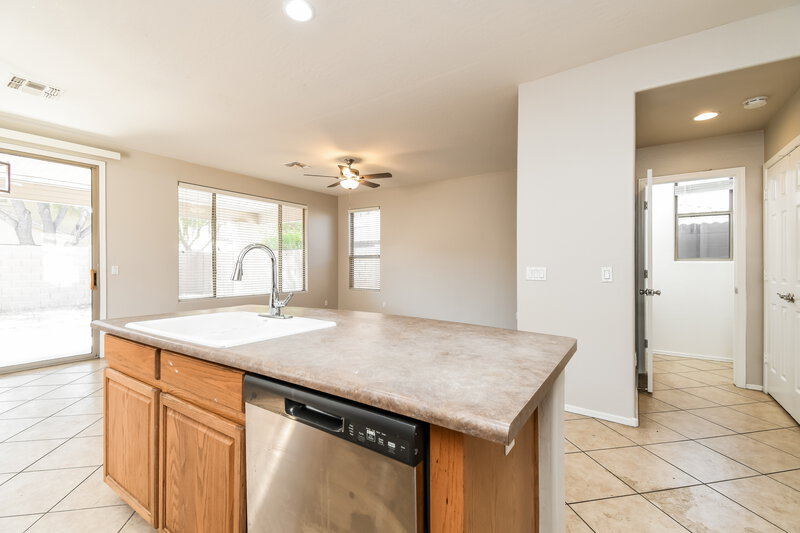 2,295/Mo, 7313 E Mills St Mesa, AZ 85207 Kitchen View 2