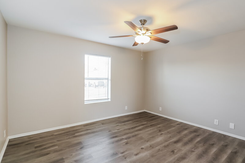 1,930/Mo, 406 E Marco Polo Rd Phoenix, AZ 85024 Main Bedroom View 2