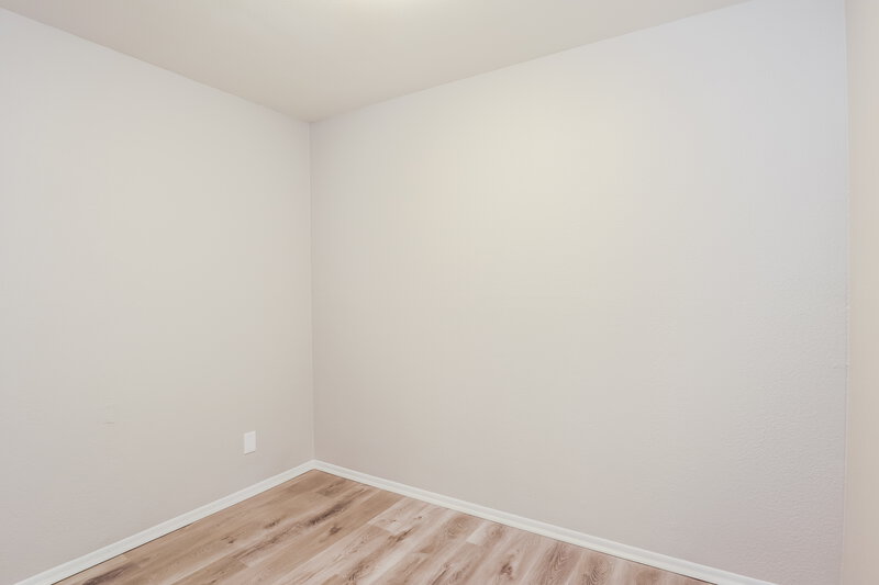 1,930/Mo, 406 E Marco Polo Rd Phoenix, AZ 85024 Bedroom View 3