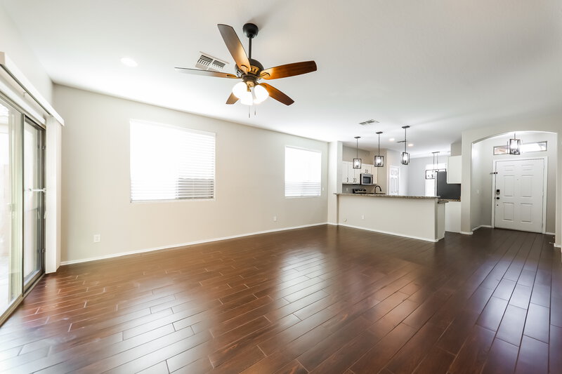 2,220/Mo, 9048 W Bluefield Ave Peoria, AZ 85382 Living Room View