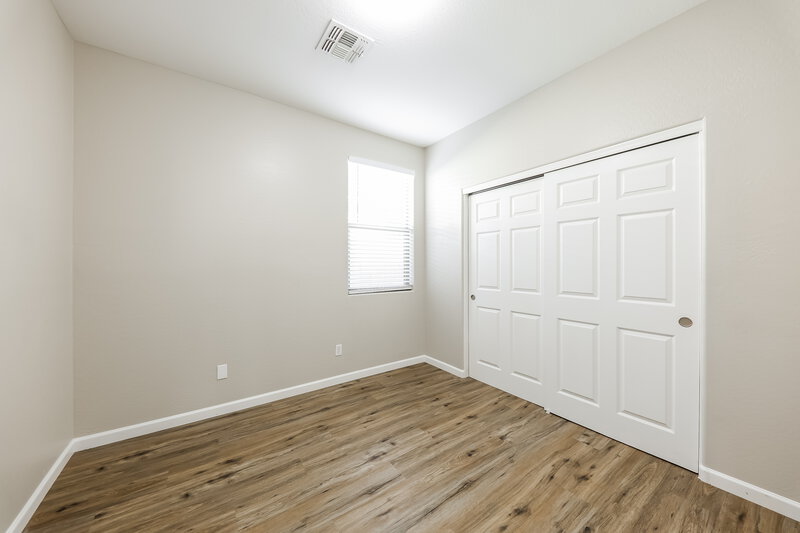 2,220/Mo, 9048 W Bluefield Ave Peoria, AZ 85382 Bedroom View