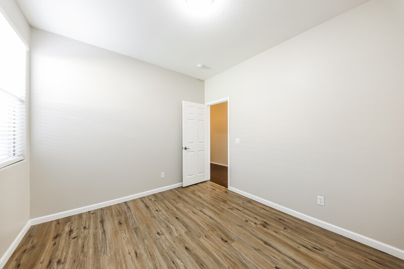 2,220/Mo, 9048 W Bluefield Ave Peoria, AZ 85382 Bedroom View 3