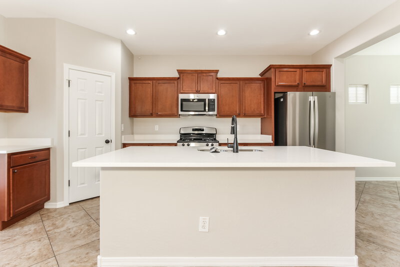 2,135/Mo, 5109 S Simon Mesa, AZ 85212 Kitchen View
