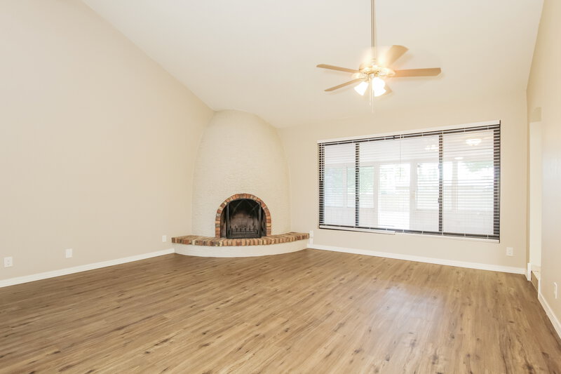 3,425/Mo, 17403 E San Marcus Dr Fountain Hills, AZ 85268 Living Room View