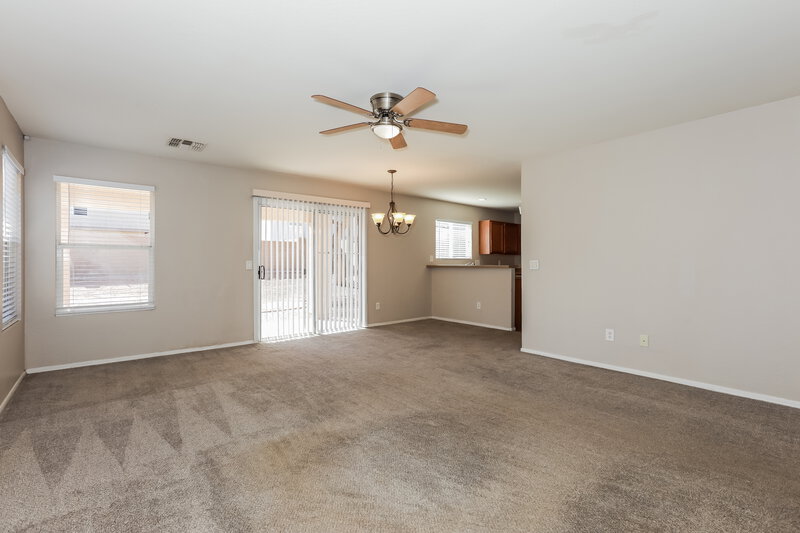 1,710/Mo, 1519 E Stirrup Ln San Tan Valley, AZ 85143 Living Room View