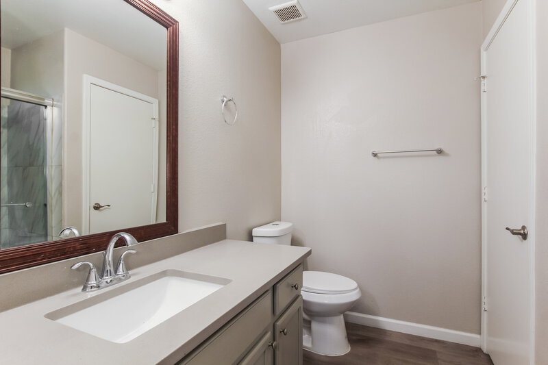 1,875/Mo, 12508 W Windsor BLVD Litchfield Park, AZ 85340 Main Bathroom View