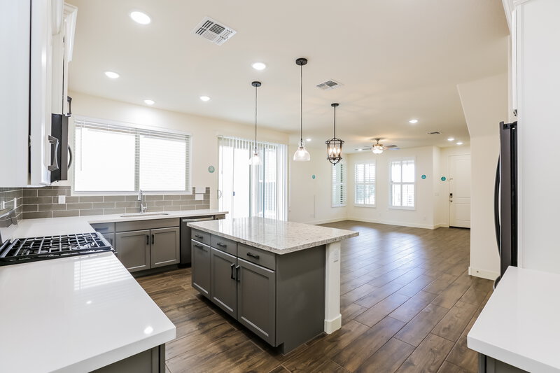 2,695/Mo, 4833 S Turbine Mesa, AZ 85212 Kitchen View 2