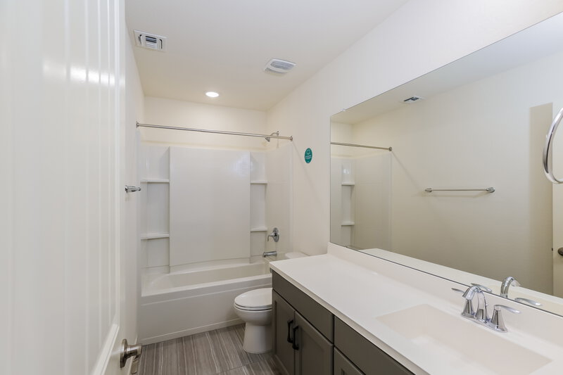 2,695/Mo, 4833 S Turbine Mesa, AZ 85212 Bathroom View
