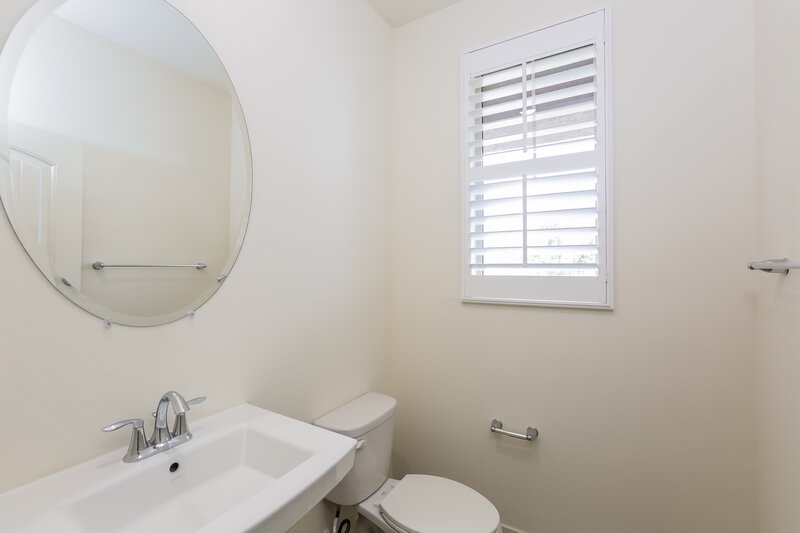 2,695/Mo, 4833 S Turbine Mesa, AZ 85212 Bathroom View 2