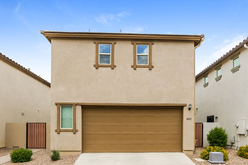 2,695/Mo, 4833 S Turbine Mesa, AZ 85212 Rear View