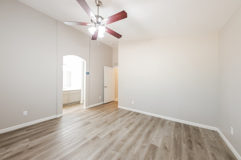 2,040/Mo, 11816 W Softwind Dr Sun City, AZ 85373 Main Bedroom View 2