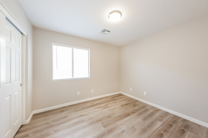 2,040/Mo, 11816 W Softwind Dr Sun City, AZ 85373 Bedroom View