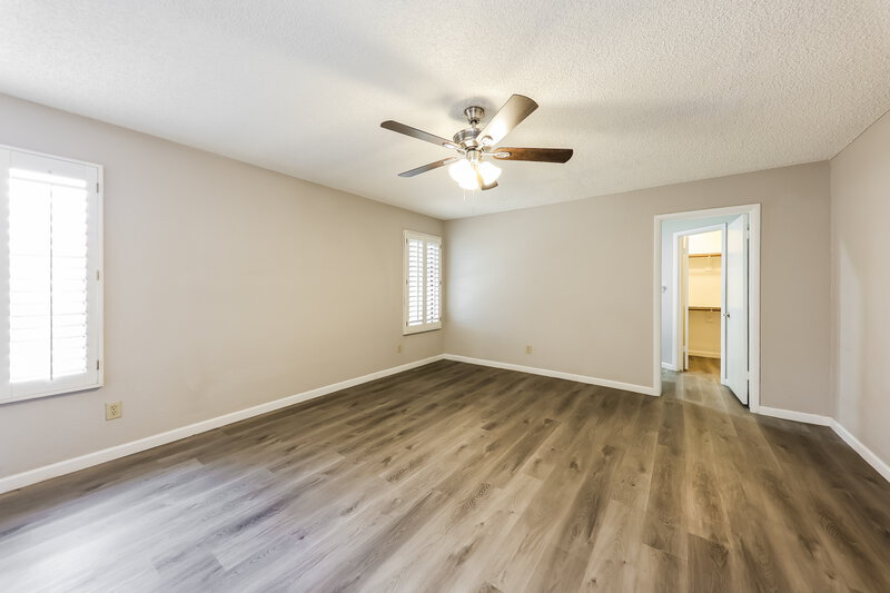 2,460/Mo, 7127 W Morrow Dr Glendale, AZ 85308 Main Bedroom View