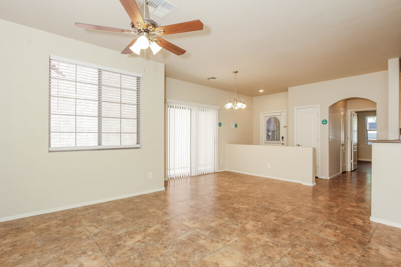 2,435/Mo, 4361 E Selena Drive Phoenix, AZ 85050 Living Room View