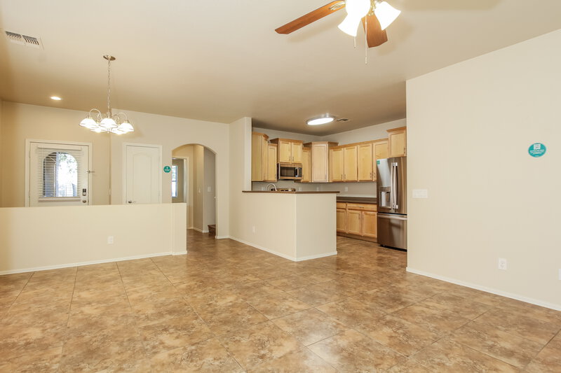 2,435/Mo, 4361 E Selena Drive Phoenix, AZ 85050 Living Room View 2