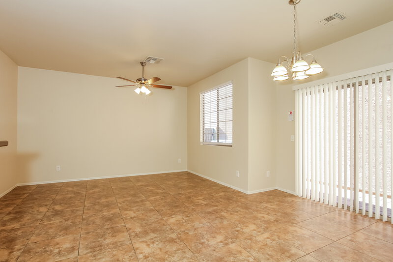 2,435/Mo, 4361 E Selena Drive Phoenix, AZ 85050 Dining Room View