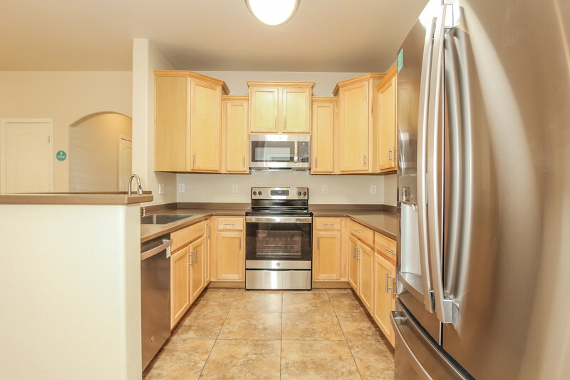 2,435/Mo, 4361 E Selena Drive Phoenix, AZ 85050 Kitchen View