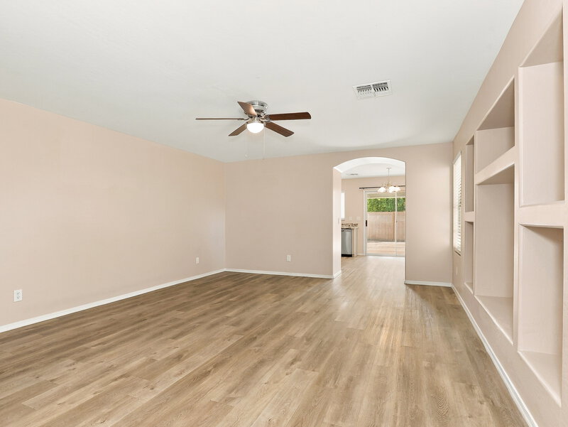1,995/Mo, 7302 S 253rd Ave Buckeye, AZ 85326 Living Room View
